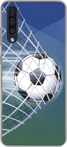 Geschikt voor Samsung Galaxy A50 hoesje - Een illustratie van een voetbal in het net -Jongens - Meisjes - Kinderen - Siliconen Telefoonhoesje