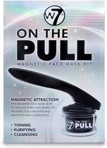 W7 On the pull - Magnetic face mask