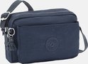 Donkerblauwe Kipling schoudertas met een voorvak, Kipling logo en aapje als sleutelhanger.
