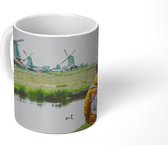 Mok - Jongen die naar de windmolens in de Zaanse Schans kijkt - 350 ML - Beker