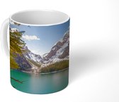 Mok - Uitzicht op het meer Lago di Braies in Zuid-Europa - 350 ML - Beker