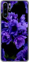 Geschikt voor Huawei P30 Pro hoesje - Patroon - Bloemen - Paars - Siliconen Telefoonhoesje