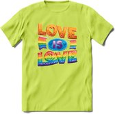 Love Is Love | Pride T-Shirt | Grappig LHBTIQ+ / LGBTQ / Gay / Homo / Lesbi Cadeau Shirt | Dames - Heren - Unisex | Tshirt Kleding Kado | - Groen - M