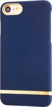Apple iPhone 8 Hoesje - Richmond & Finch - Classic Serie - Hard Kunststof Backcover - Satin Blue - Hoesje Geschikt Voor Apple iPhone 8
