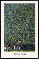 JUNIQE - Poster in kunststof lijst Klimt - Park -40x60 /Groen