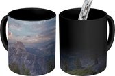 Magische Mok - Foto op Warmte Mok - Heteluchtballon vliegt over Yosemite National Park in Californië - 350 ML - Uitdeelcadeautjes