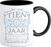 10 Jaar Legendarische Gebrouwen Mok met tekst | Donker Blauw - Zilver | Grappig Verjaardag Beker Cadeau | Bedrukte Mokken | Zwart | 330 ML