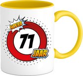 71 Jaar Verkeersbord Mok met tekst | Grappig Verjaardag Beker Cadeau | Bedrukte Koffie en Thee Mokken | Zwart | 330 ML