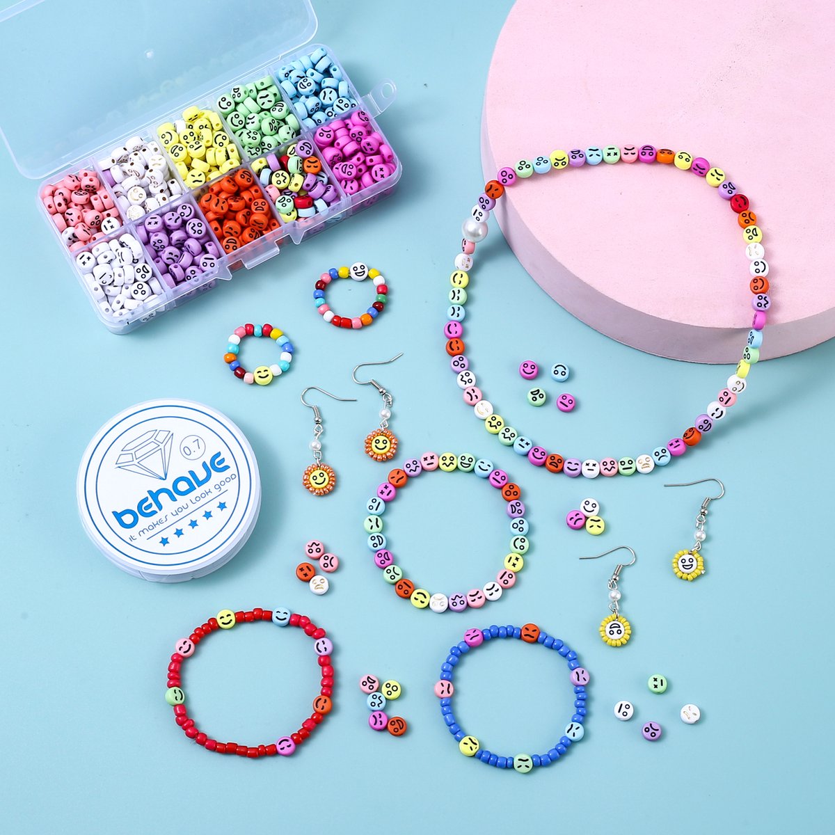 Behave Smiley Kralen Set - Knutselen Meisjes - Emoji Kralen - DIY Sieraden maken - Rijgdraad - 10 Kleuren - 7x4mm - 65 Kralen per Kleur - Totaal 650 Stuks — afbeelding 9
