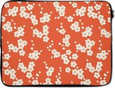 Laptophoes 15.6 inch - Sakura - Bloemen - Patroon - Japan - Laptop sleeve - Binnenmaat 39,5x29,5 cm - Zwarte achterkant