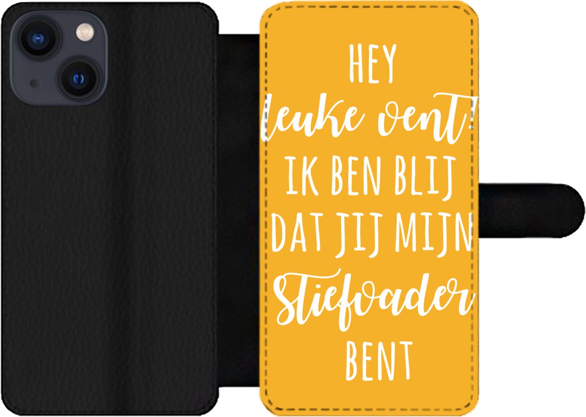 Telefoonhoesje Geschikt voor iPhone 13 Mini telefoonhoesje - Stiefvader - Spreuken - Blij dat jij mijn stiefvader bent - Quotes - Met vakjes - Wallet case met magneetsluiting