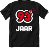 93 Jaar Feest kado T-Shirt Heren / Dames - Perfect Verjaardag Cadeau Shirt - Wit / Rood - Maat XL
