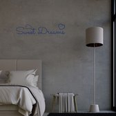 Stickerheld - Muursticker Sweet dreams - Slaapkamer - Droom zacht - Slaap lekker - Engelse Teksten - Mat Donkerblauw - 18.6x87.5cm