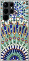 Geschikt voor Samsung Galaxy S22 Ultra hoesje - Een Marokkaanse mozaïekmuur met verschillende vormen - Siliconen Telefoonhoesje