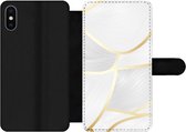 Bookcase Geschikt voor iPhone XS telefoonhoesje - Abstract patroon met gouden lijnen - Met vakjes - Wallet case met magneetsluiting