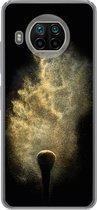 Geschikt voor Xiaomi Mi 10T Lite 5G hoesje - Goud poeder op een zwarte achtergrond - Siliconen Telefoonhoesje