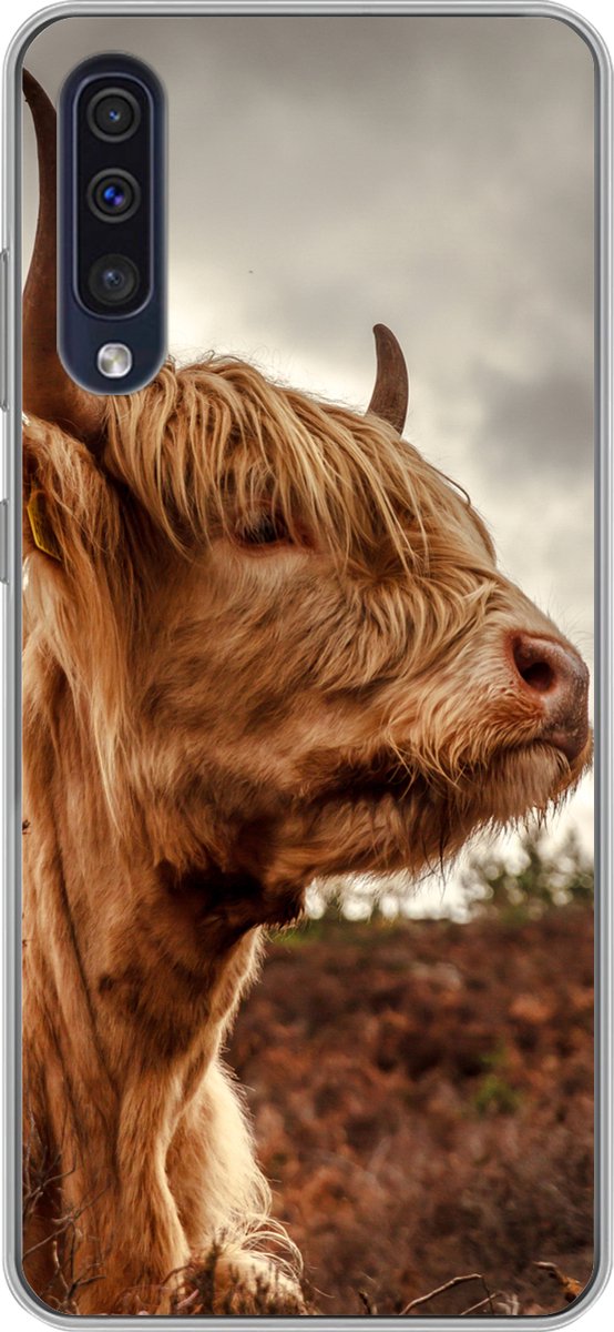 Telefoonhoesje Geschikt voor Samsung Galaxy A30s hoesje - Schotse Hooglander - Struik - Heide - Siliconen Telefoonhoesje Telefoonhoesje