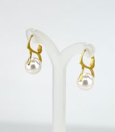 KAYEE - Gouden oorbellen met 10mm Swarovski parel - wit