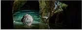 Poster Glanzend – Grot - Water - Stenen - Zonlicht - 150x50 cm Foto op Posterpapier met Glanzende Afwerking