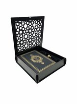 Mirac houten Koran box met een Nederlands vertaalde Koran, gebedskleed en een tasbih zwart