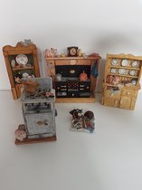 Katten beeldjes en figuren katjes set van 5 stuks De Keuken Poppenhuis  11.5x11.5x5 cm