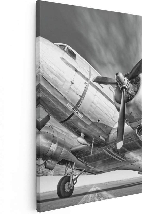 Artaza Canvas Schilderij Oud Vliegtuig Op De Landingsbaan - 60x90 - Foto Op Canvas - Canvas Print