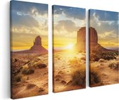 Artaza Canvas Schilderij Drieluik Zonsondergang In Woestijn Monument Valley  - 120x80 - Foto Op Canvas - Canvas Print