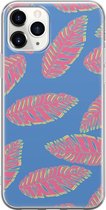 Apple iPhone 11 Pro Max Telefoonhoesje - Transparant Siliconenhoesje - Flexibel - Met Plantenprint - Tropische Blaadjes - Donkerblauw