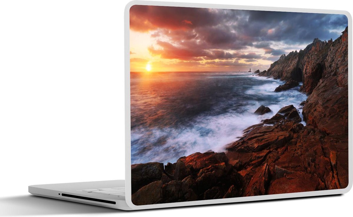 Afbeelding van product SleevesAndCases  Laptop sticker - 13.3 inch - Zonsopkomst aan de Franse kust