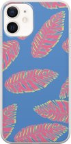 Apple iPhone 12 Hoesje - Transparant Siliconenhoesje - Flexibel - Met Plantenprint - Tropische Blaadjes - Donkerblauw