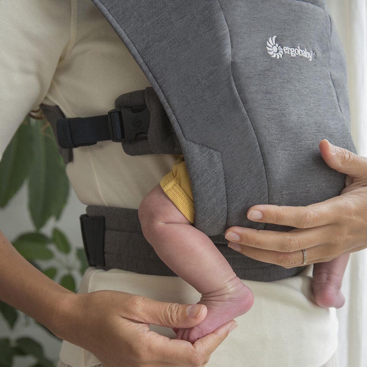 Ergobaby Embrace ergonomische Baby draagzak - Heather Grey – foto 6
