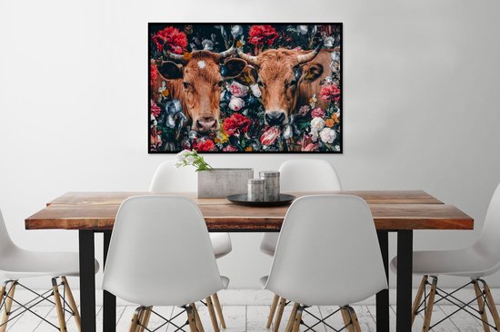 Fotolijst incl. Poster - Koe - Bloemen - Dieren - Portret - 90x60 cm - Posterlijst