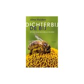 Dichter bij de bij