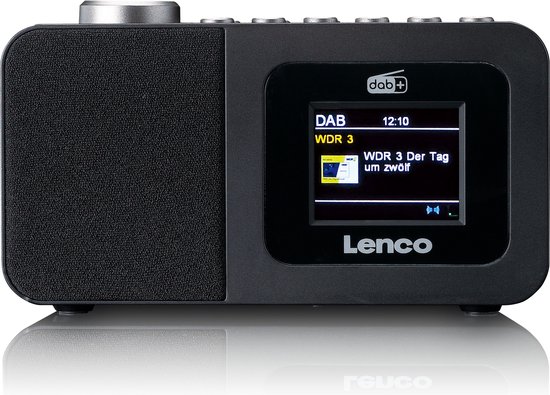 Zwarte Lenco wekkerradio met dab+ scherm, met reflectie op de ondergrond.
