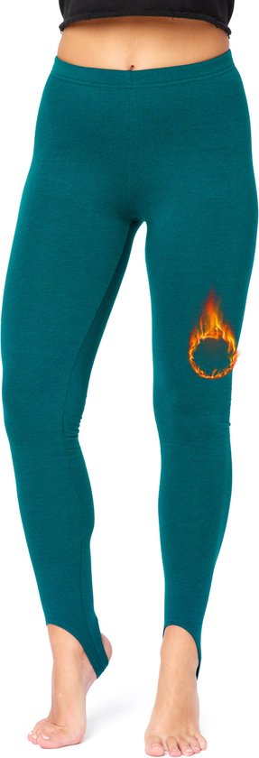 Smaragdgroene legging met stijgbeugels met vlam-effect op het been.