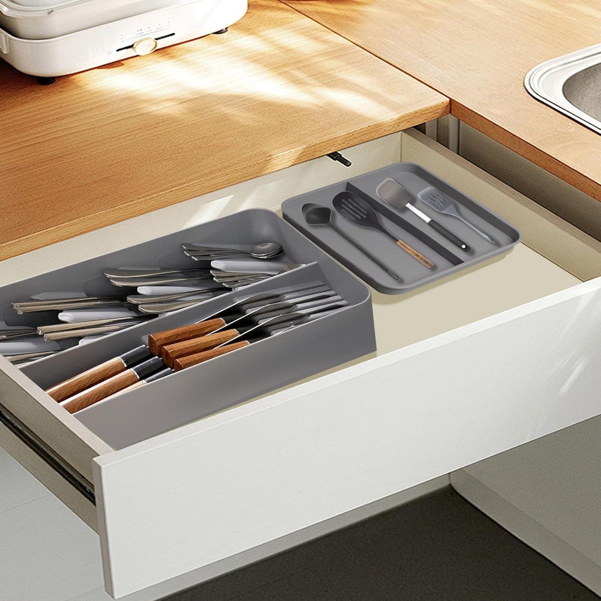 Nevolis Uitbreidbare bestekbak tweetraps gebruiksvoorwerpenhouder verstelbare bestekorganizer voor bestek keukengerei en kookaccessoires 40 x 24 cm (l x b x h) .
