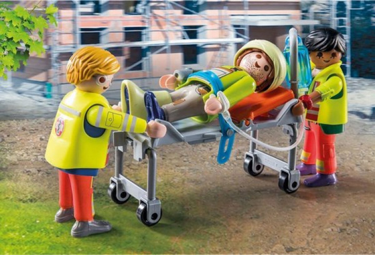 PLAYMOBIL City Life Ambulance met licht en geluid - 71202 — afbeelding 18