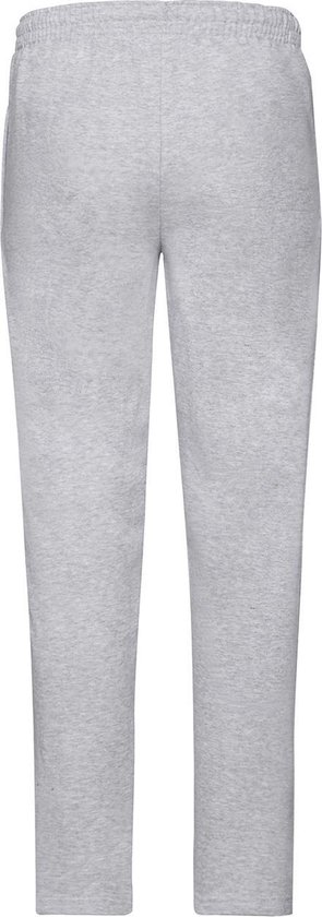Lichtgrijze joggingbroek met rechte pijpen, van achteren getoond.