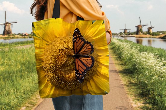 MuchoWow® Schoudertas - Strandtas - Big Shopper - Boodschappentas - Zonnebloem - Vlinder - Lente - 45x45 cm - Katoenen tas