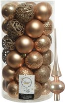 Kunststof kerstballen D6 cm - incl. glazen piek - toffee bruin