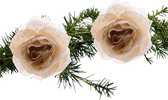 Kerstboom bloemen op clip - 2x stuks - creme wit - kunststof -14cm