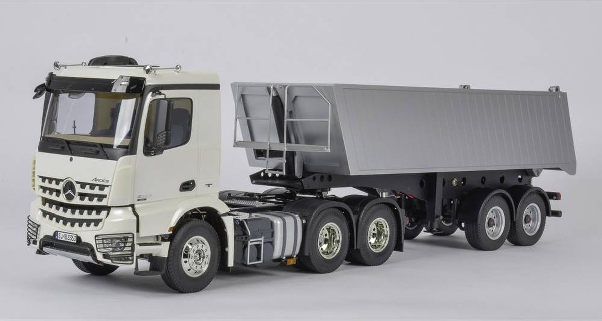 Tamiya 1/14 RC MB Arocs 3363 6x4 - Classic Space