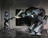 NECA Robocop - Battle Damaged Robocop met Chair Ultimate Action Figure