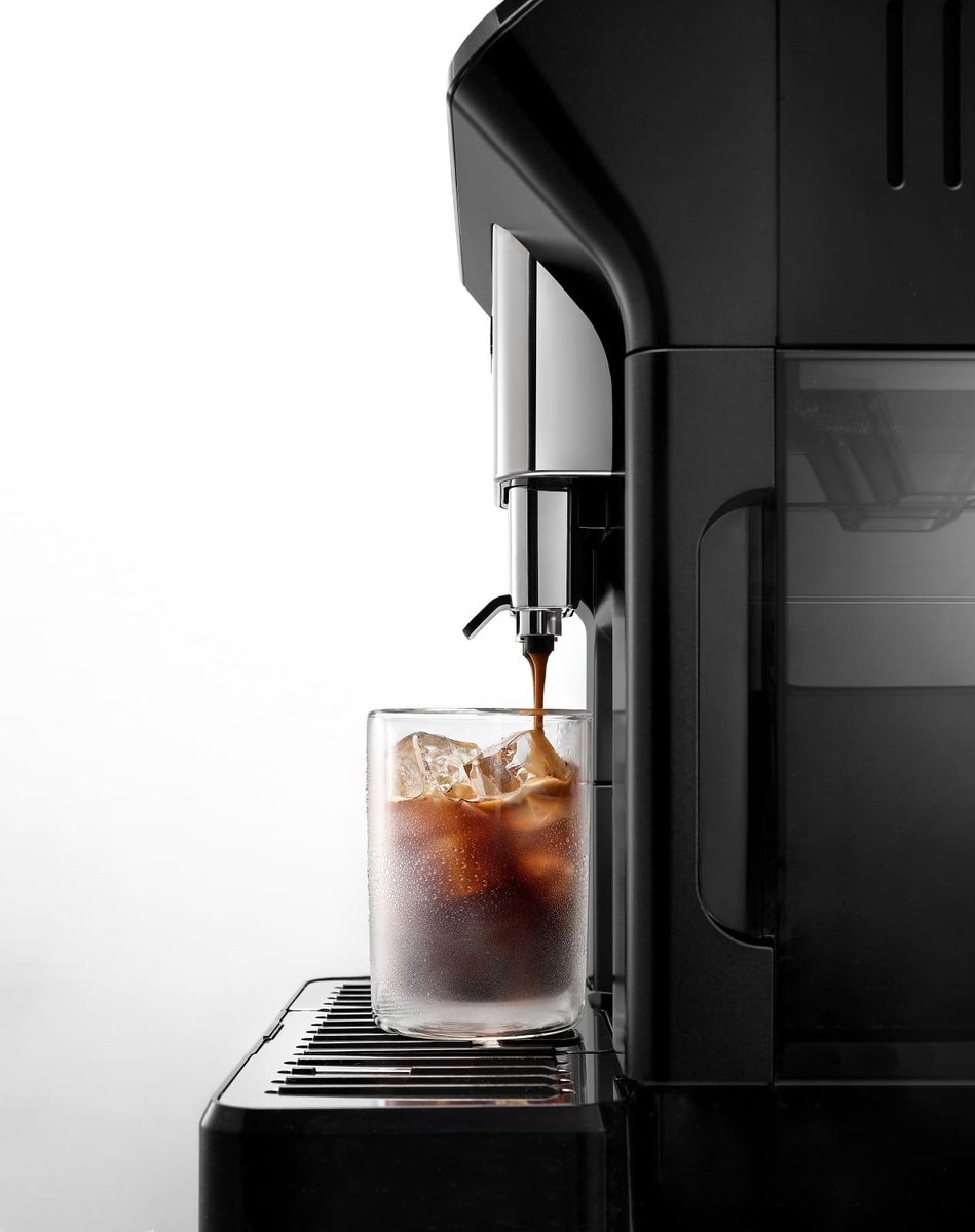 Afbeelding 2 van De'Longhi Eletta Explore - Volautomaat espressomachine - Zwart - Coldbrew