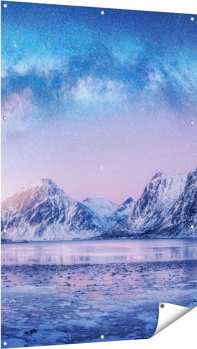 Gards Tuinposter Melkweg bij de Besneeuwde bergen - 100x150 cm - Tuindoek - Tuindecoratie - Wanddecoratie buiten - Tuinschilderij Multikleur