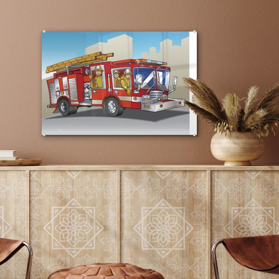 ® Glasschilderij 60x40 cm - Schilderij acrylglas - Kinderillustratie van brandweermannen in brandweerauto - Foto op glas - Muurdecoratie woonkamer - Wanddecoratie slaapkamer - Schilderijen