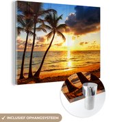 Glasschilderij - Strand - Palmboom - Zee - Foto op glas - 80x60 cm - Acrylglas - Glasschilderij natuur - Schilderij glas - Glasschilderij strand - Wanddecoratie glas - Woonkamer