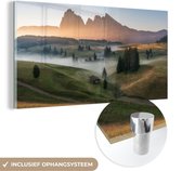 MuchoWow® Glasschilderij 80x40 cm - Schilderij acrylglas - Berg - Mist - Landschap - Foto op glas - Schilderijen