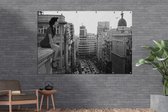 Muurdecoratie Madrid - Architectuur - Spanje - Vrouw - 180x120 cm - Tuinposter - Tuindoek - Buitenposter