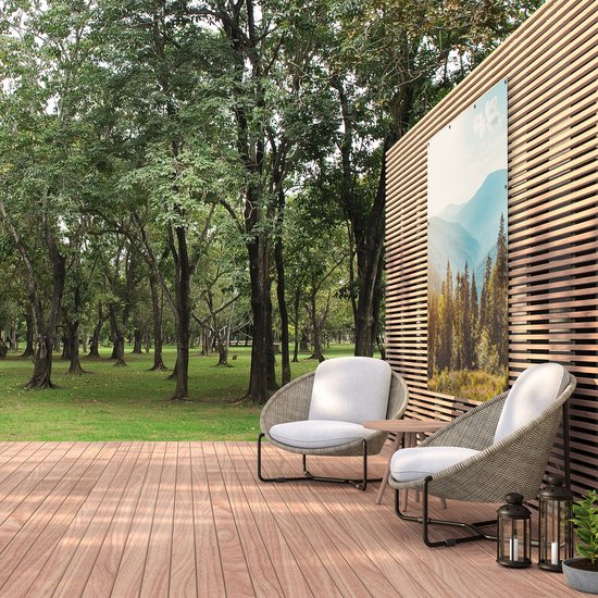 Gards Tuinposter Bos met Bomen in de Hoge Bergen - 120x150 cm - Tuindoek - Tuindecoratie - Wanddecoratie buiten - Tuinschilderij